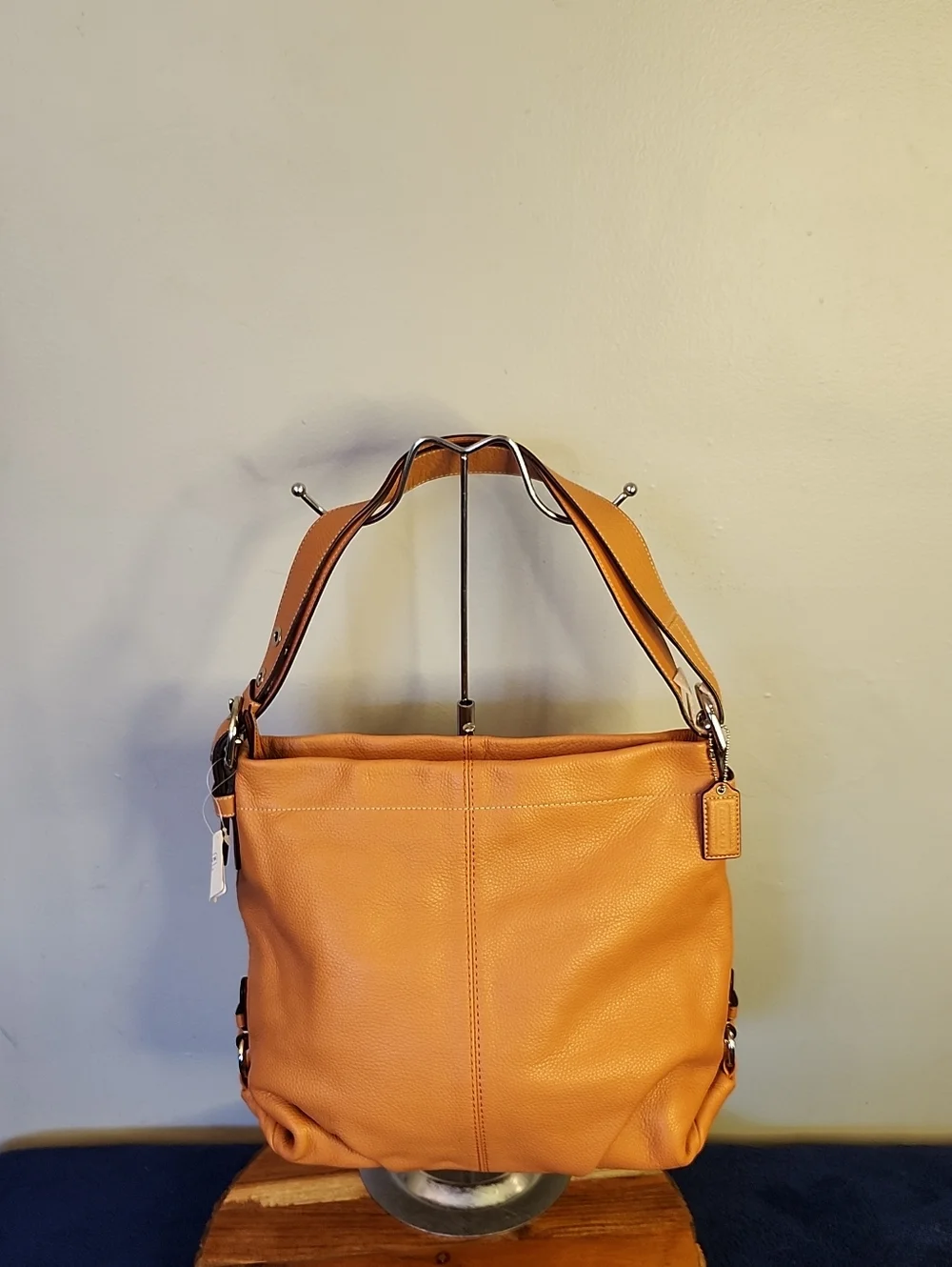 Coach Leather Covertible Duffle Bag In Tangerine NWT $358 Has Some Small Marks